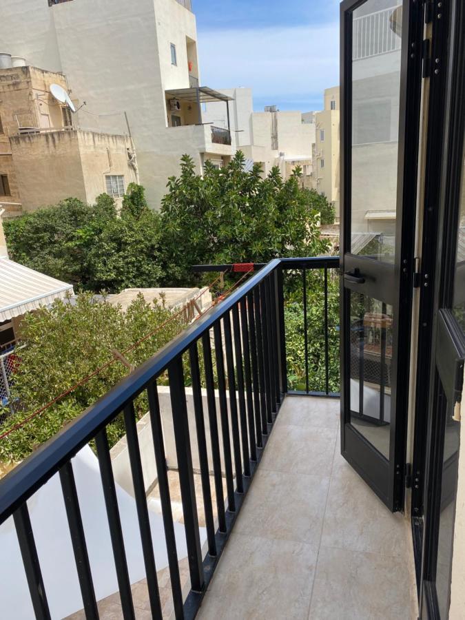 Gzira Centre Apartment Bagian luar foto